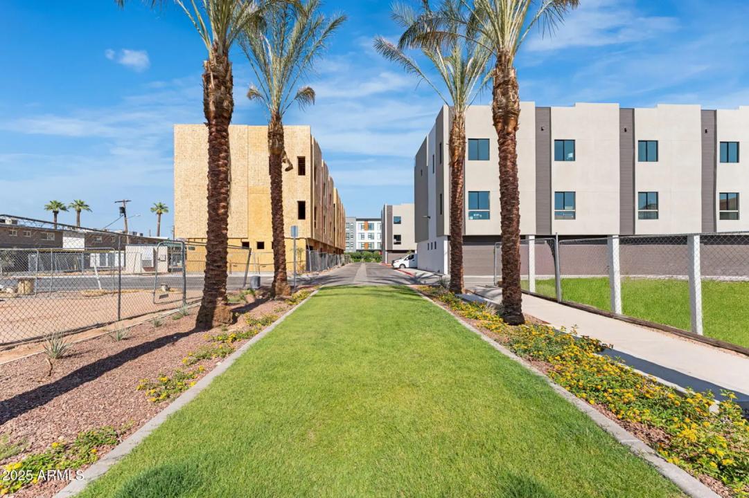 Real Estate Picture 38