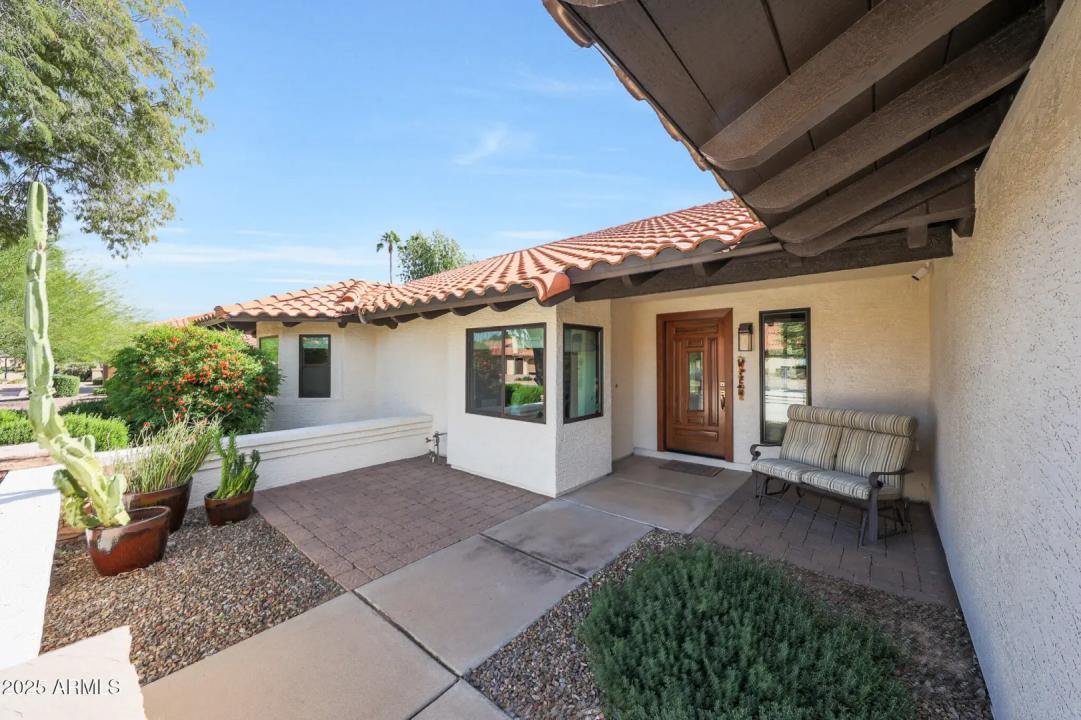 Real Estate Picture 7