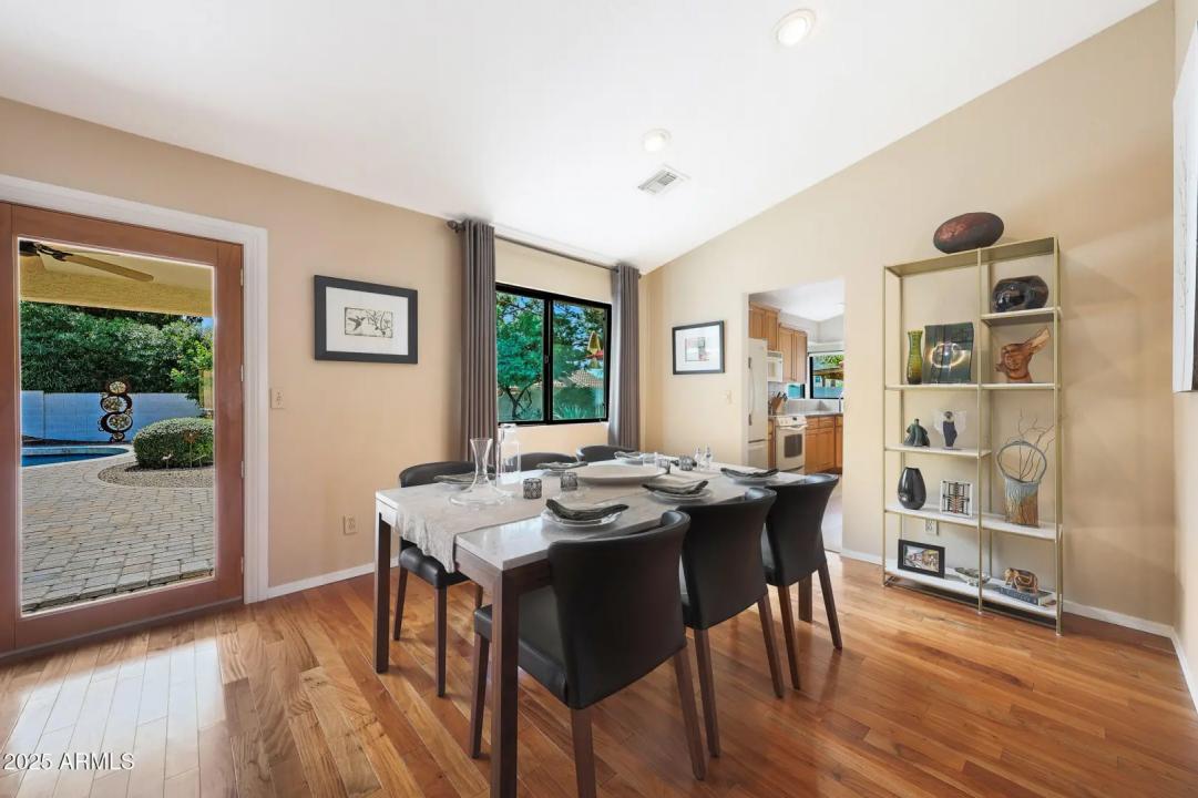 Real Estate Picture 13