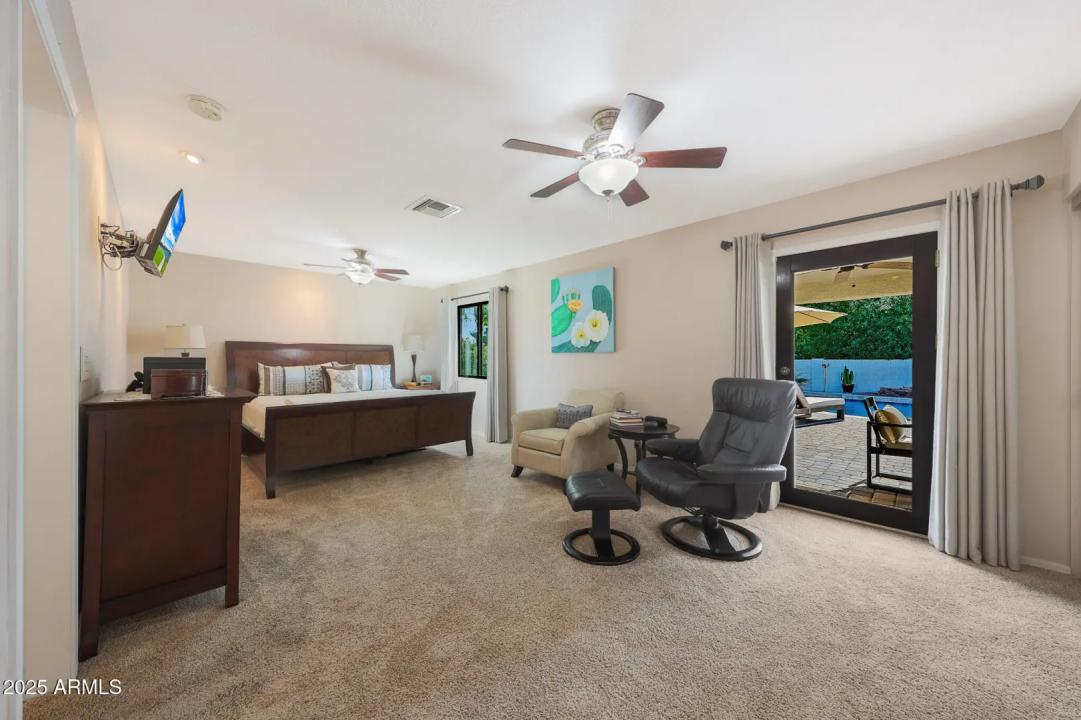 Real Estate Picture 25