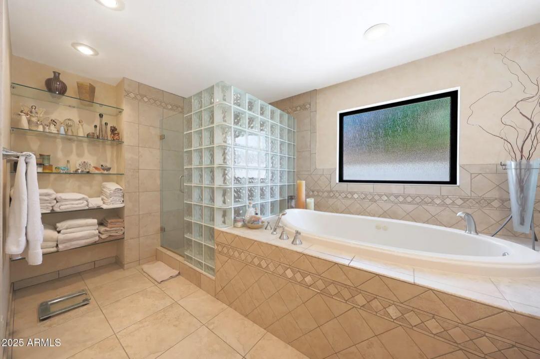 Real Estate Picture 30