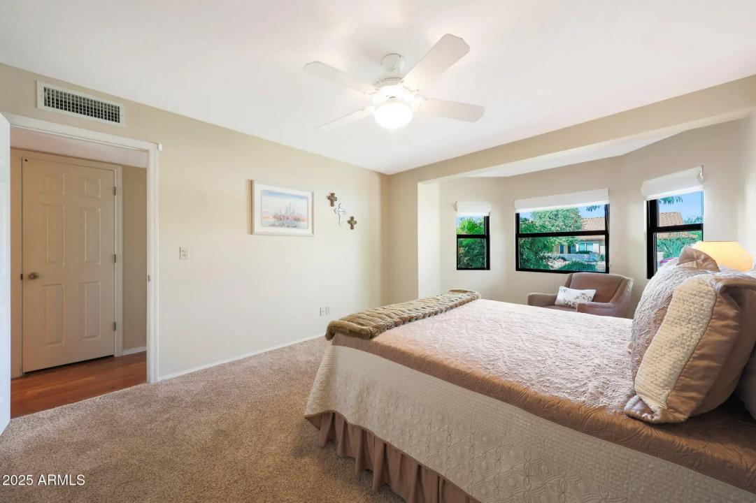 Real Estate Picture 32