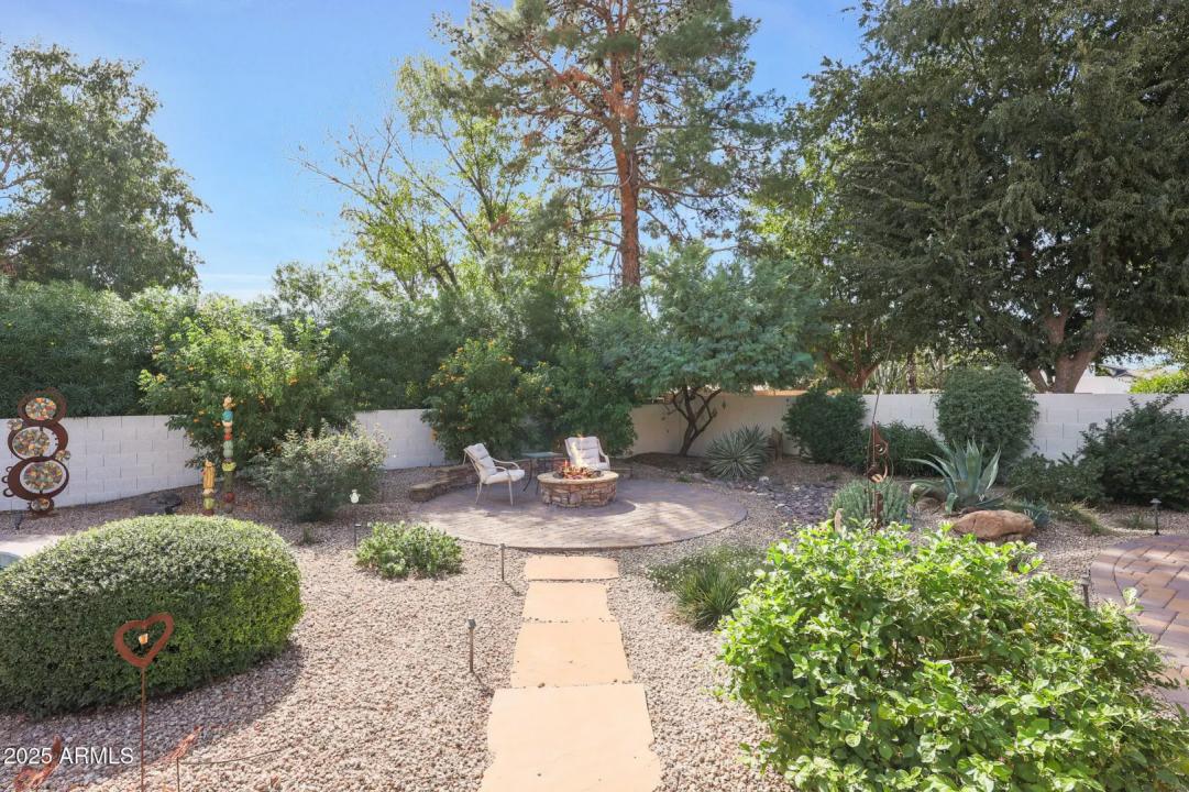 Real Estate Picture 42