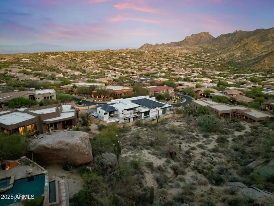 Real Estate Picture 20