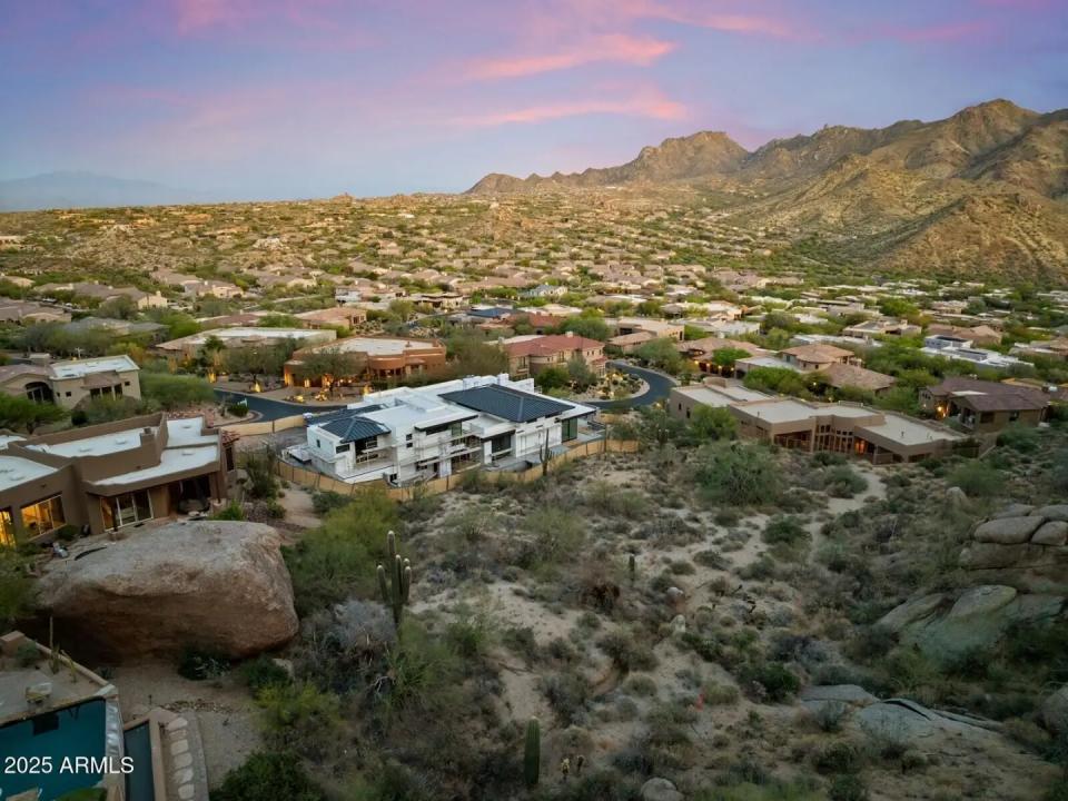 Real Estate Picture 21