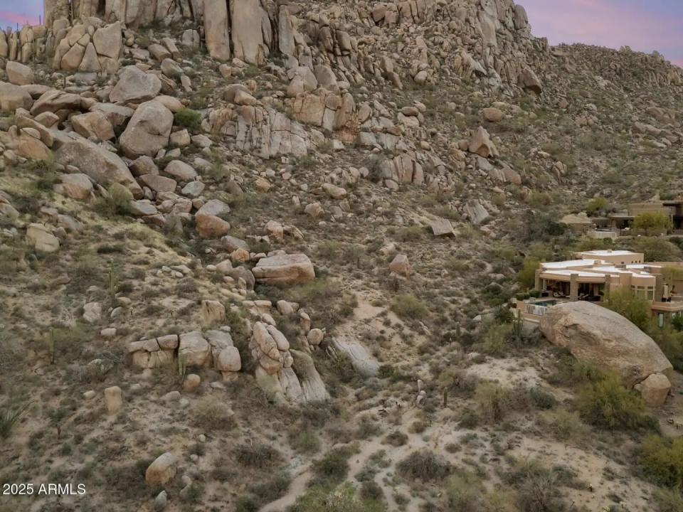 Real Estate Picture 28