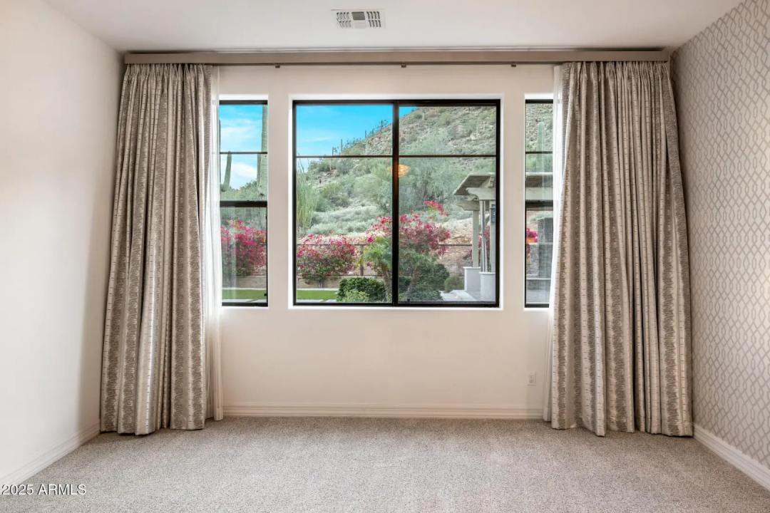 Real Estate Picture 19