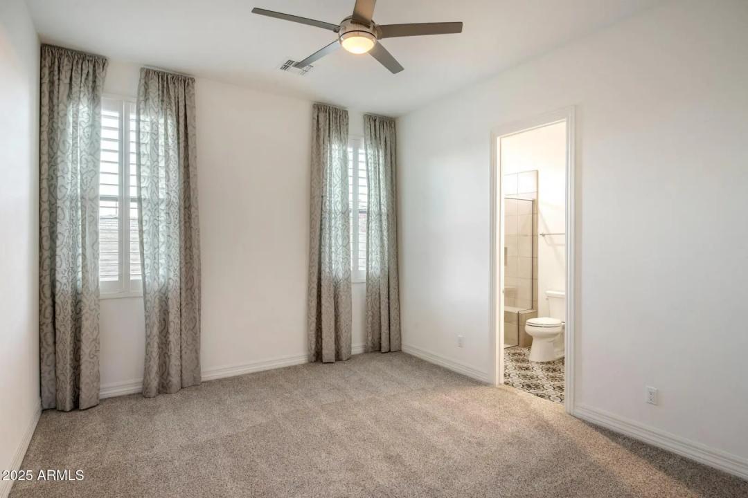 Real Estate Picture 29