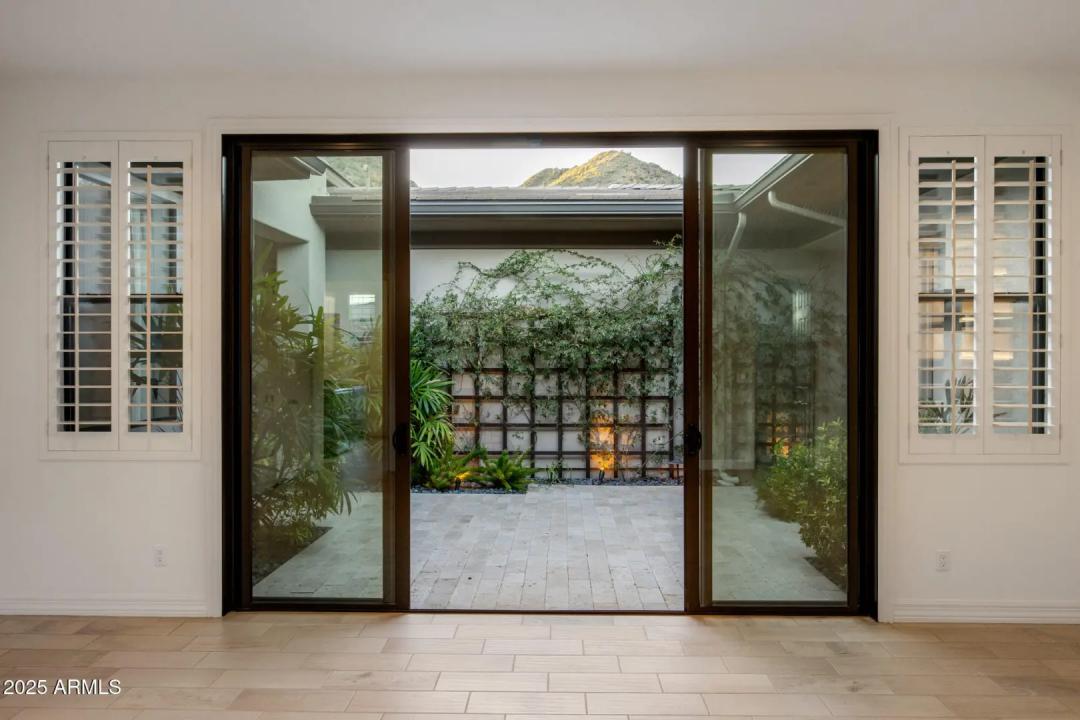 Real Estate Picture 28