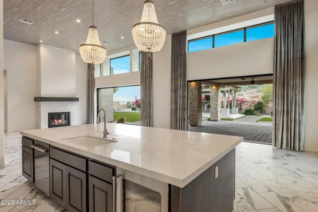 Real Estate Picture 15