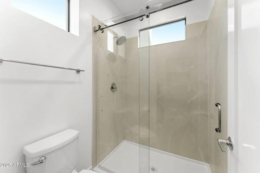 Real Estate Picture 20