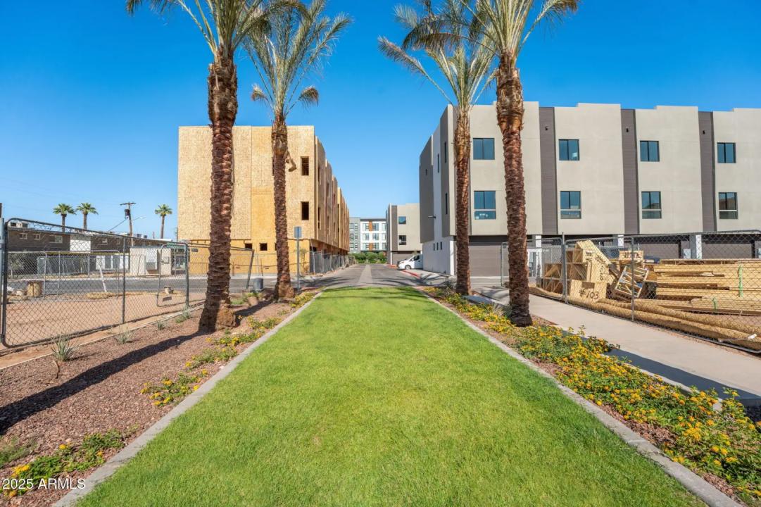 Real Estate Picture 36