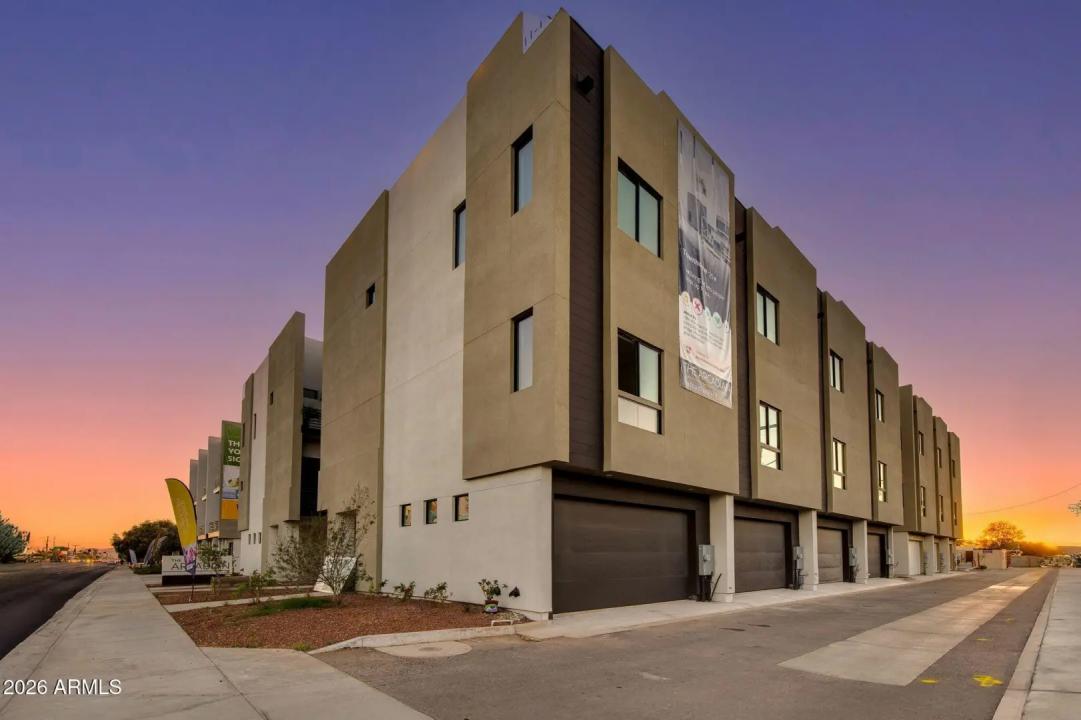 Real Estate Picture 2