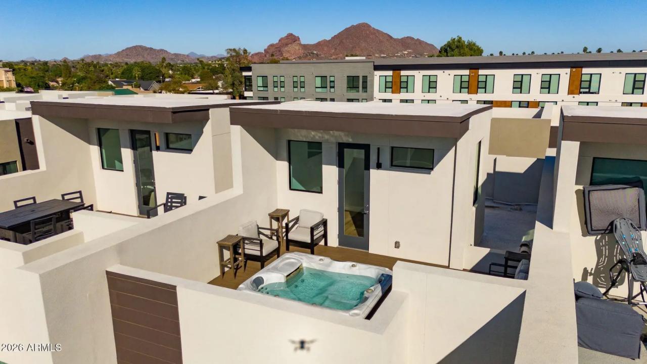 Real Estate Picture 77