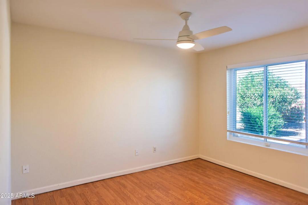 Real Estate Picture 9