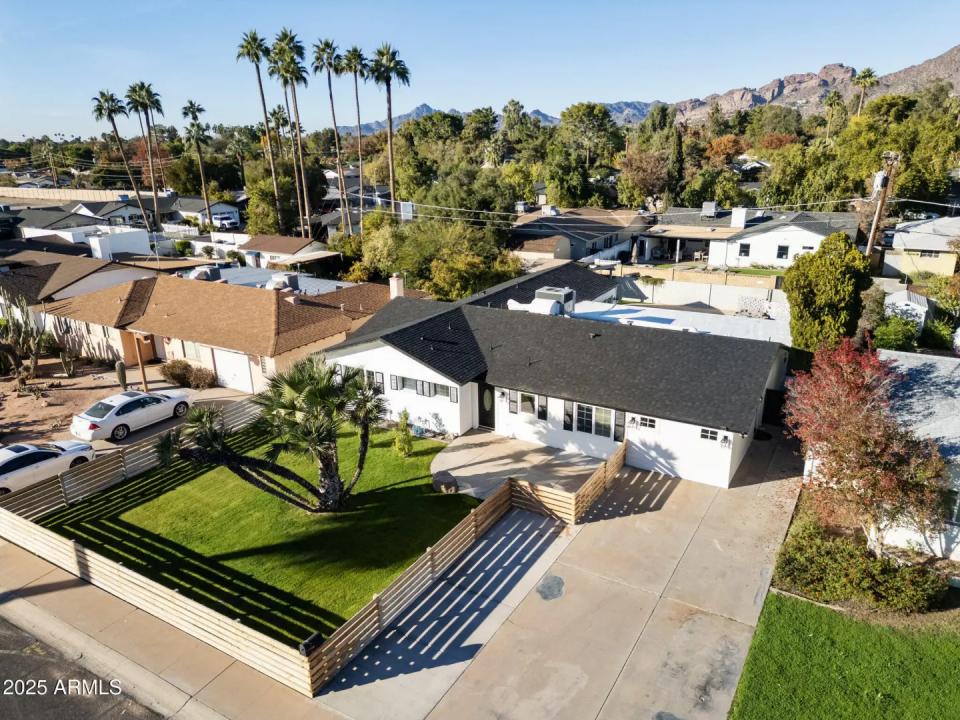 Real Estate Picture 2