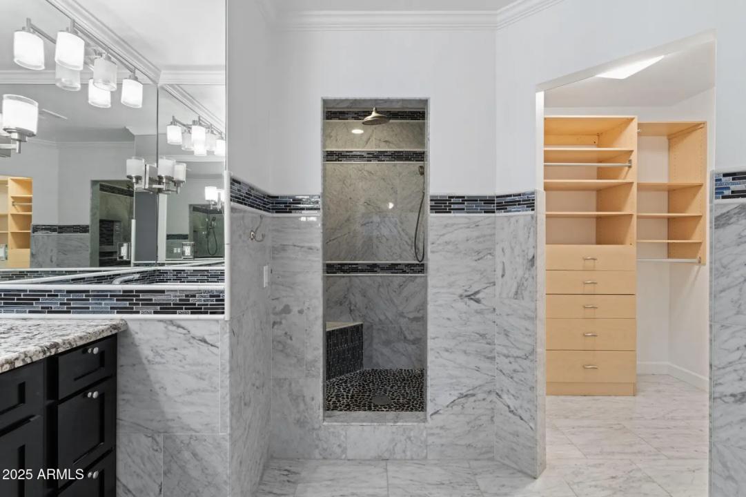 Real Estate Picture 19