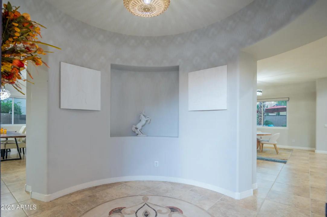 Real Estate Picture 15