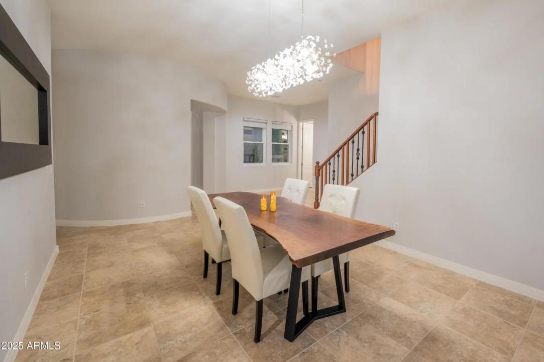 Real Estate Picture 30