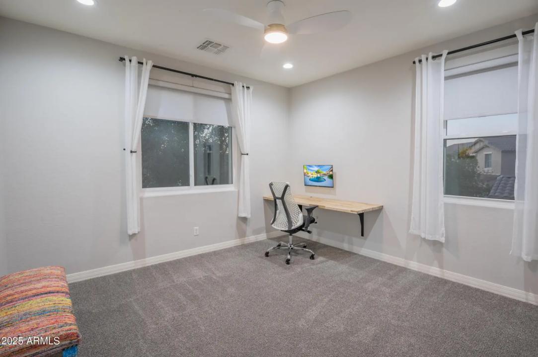 Real Estate Picture 50