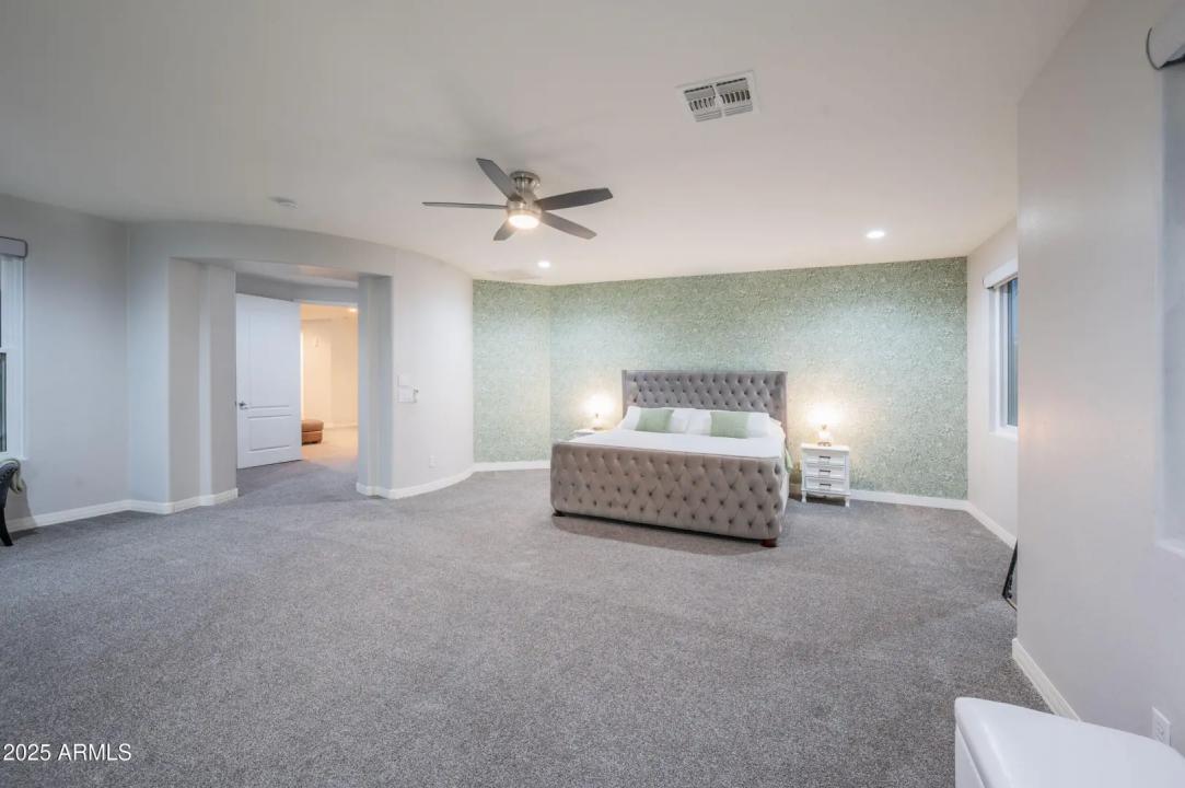 Real Estate Picture 39