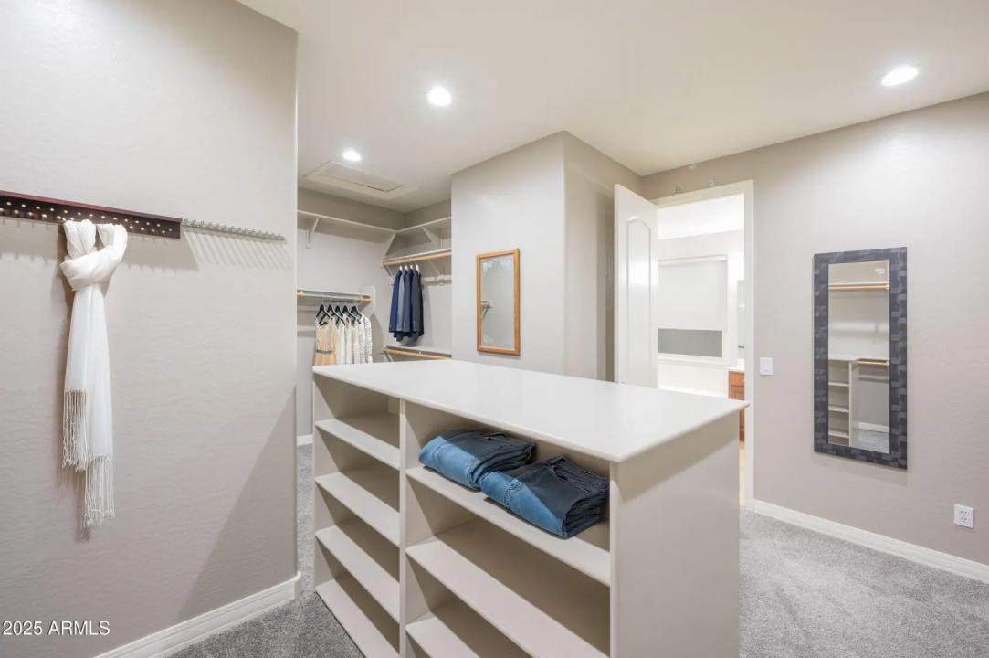 Real Estate Picture 42