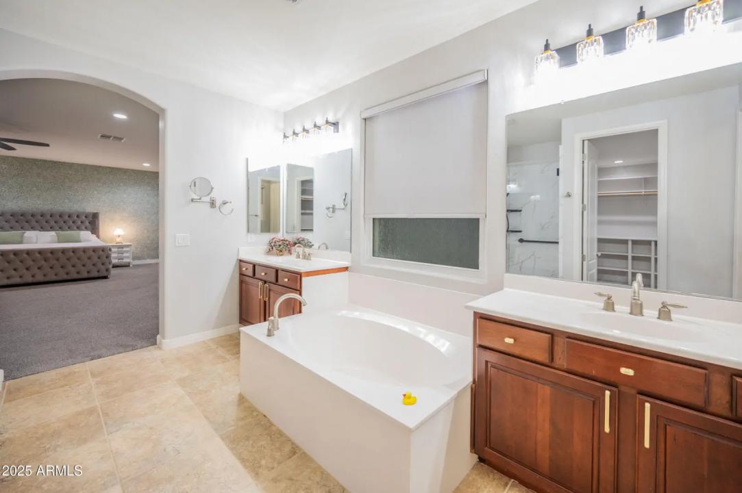 Real Estate Picture 44