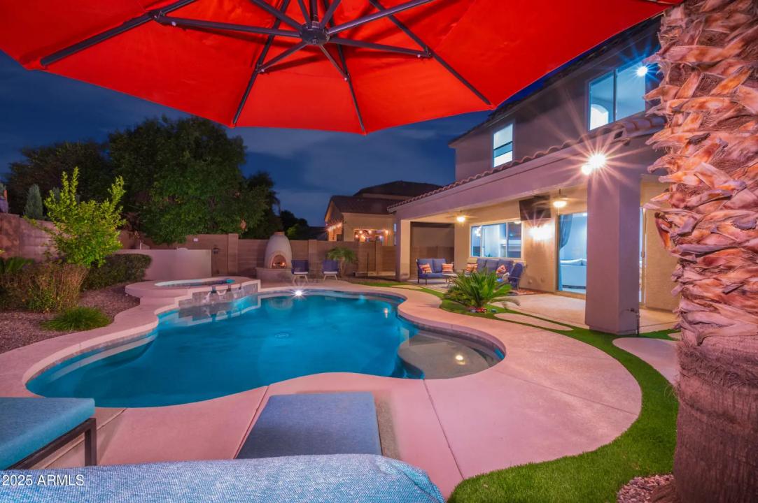 Real Estate Picture 6