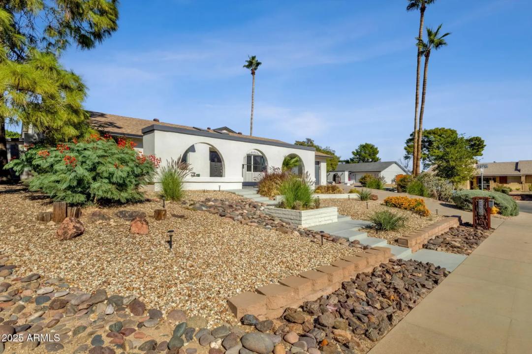 Real Estate Picture 8