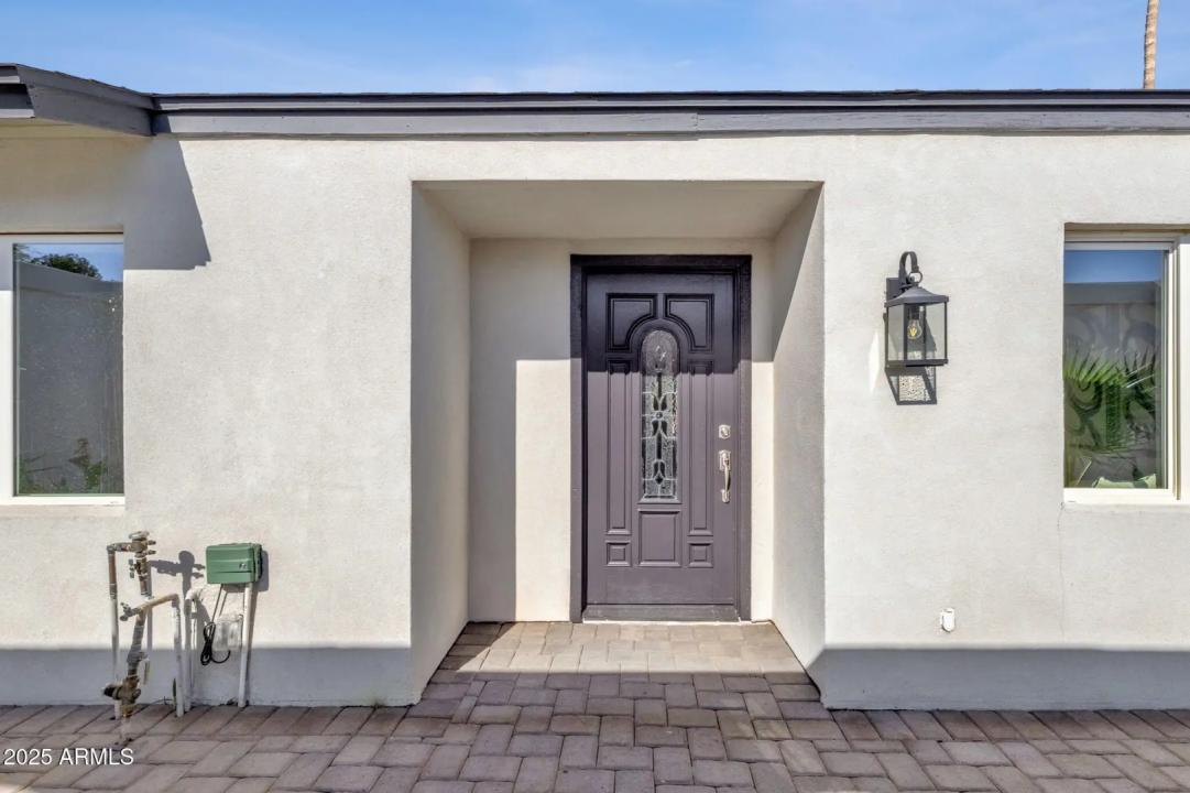 Real Estate Picture 9