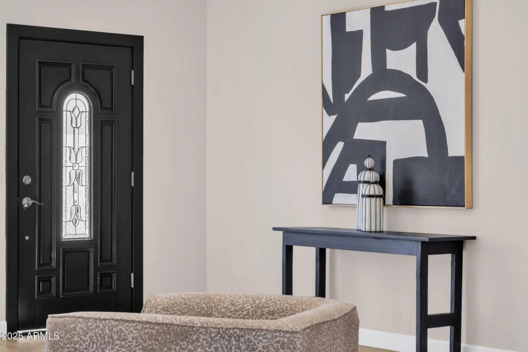 Real Estate Picture 11