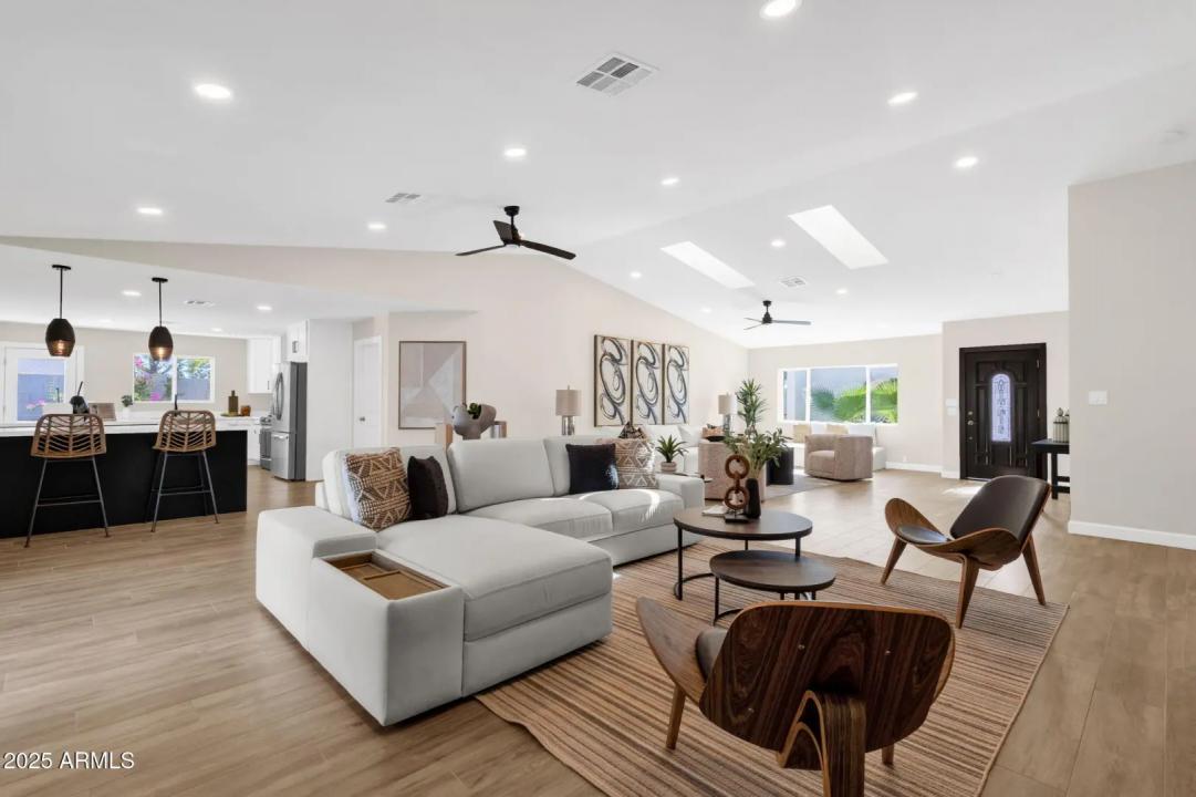 Real Estate Picture 21