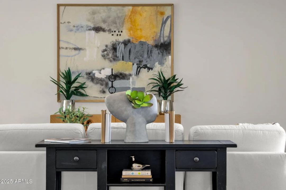 Real Estate Picture 22