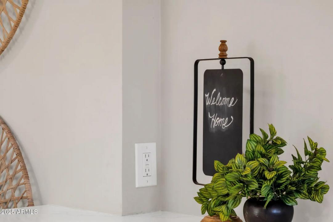 Real Estate Picture 25