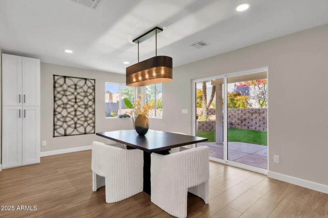 Real Estate Picture 33