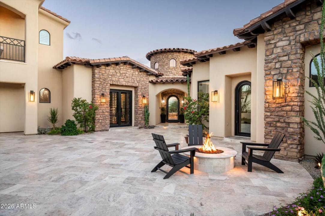 Real Estate Picture 4