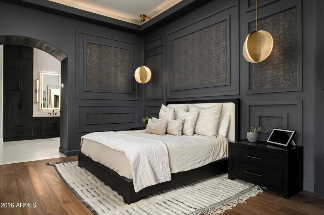 Real Estate Picture 30