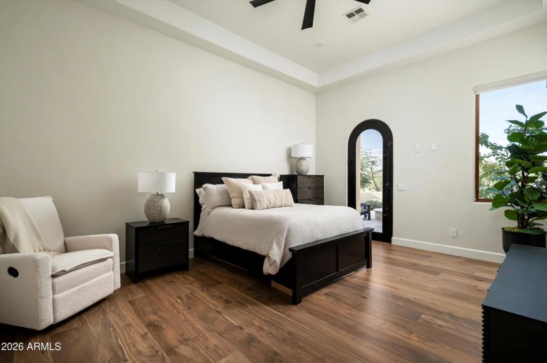 Real Estate Picture 43