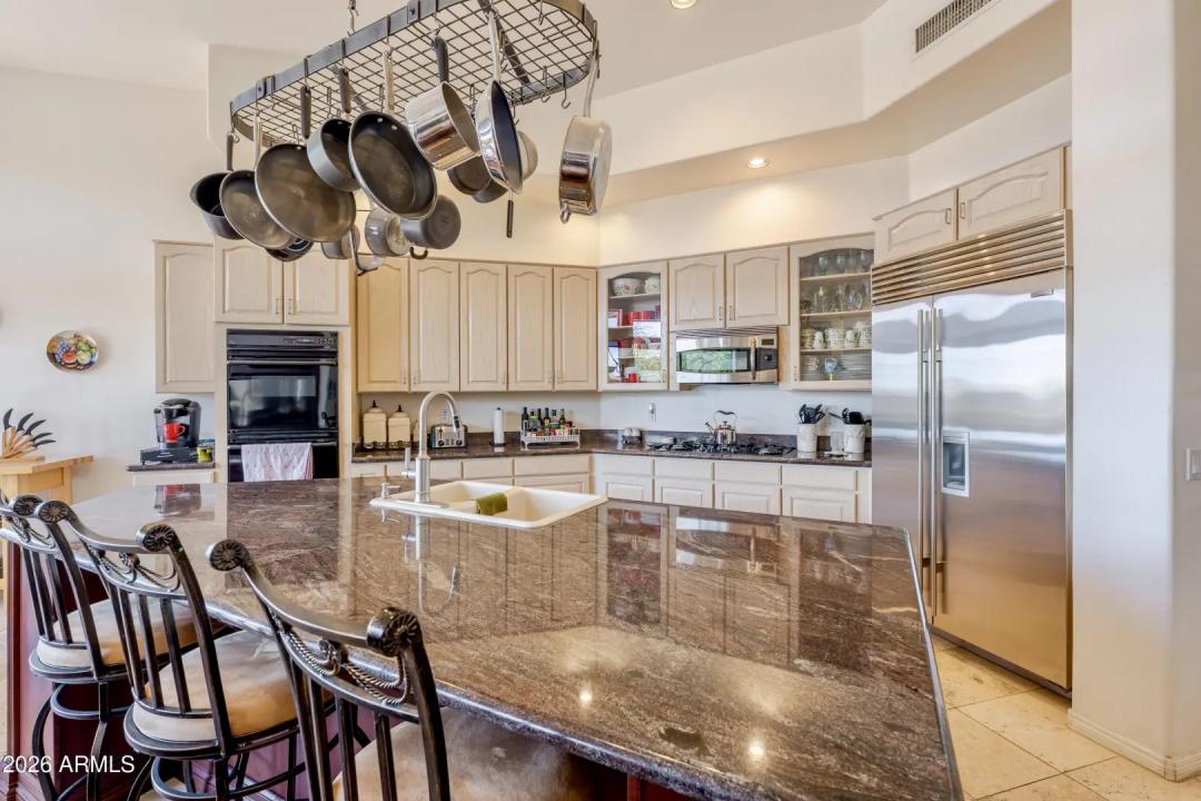 Real Estate Picture 11