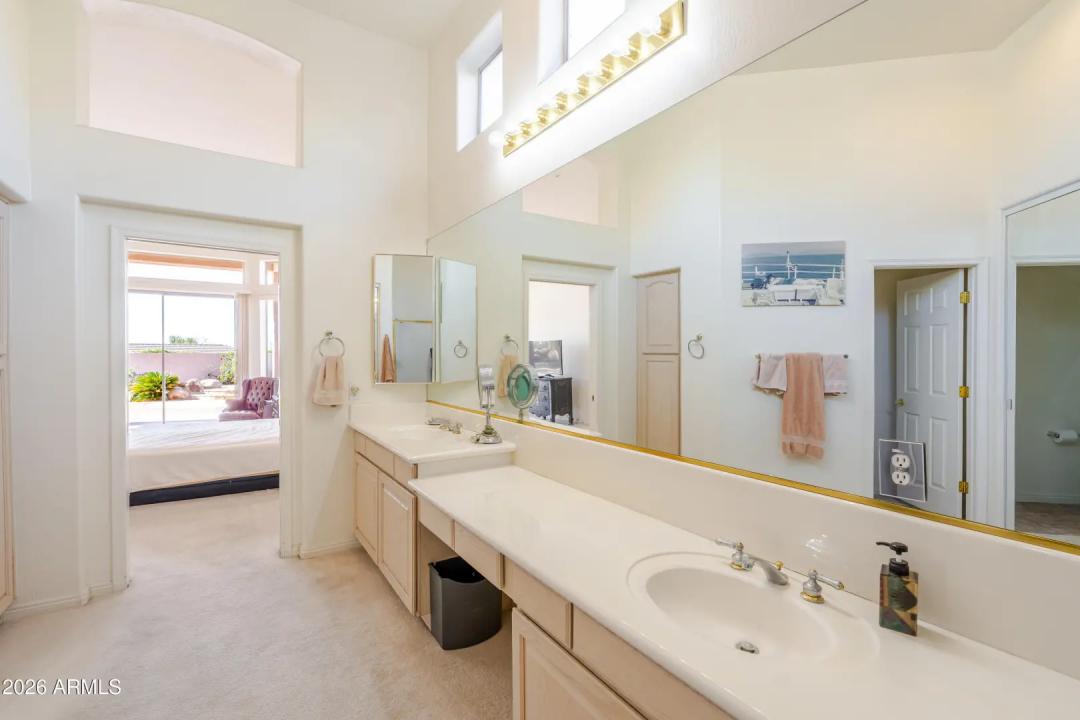 Real Estate Picture 23