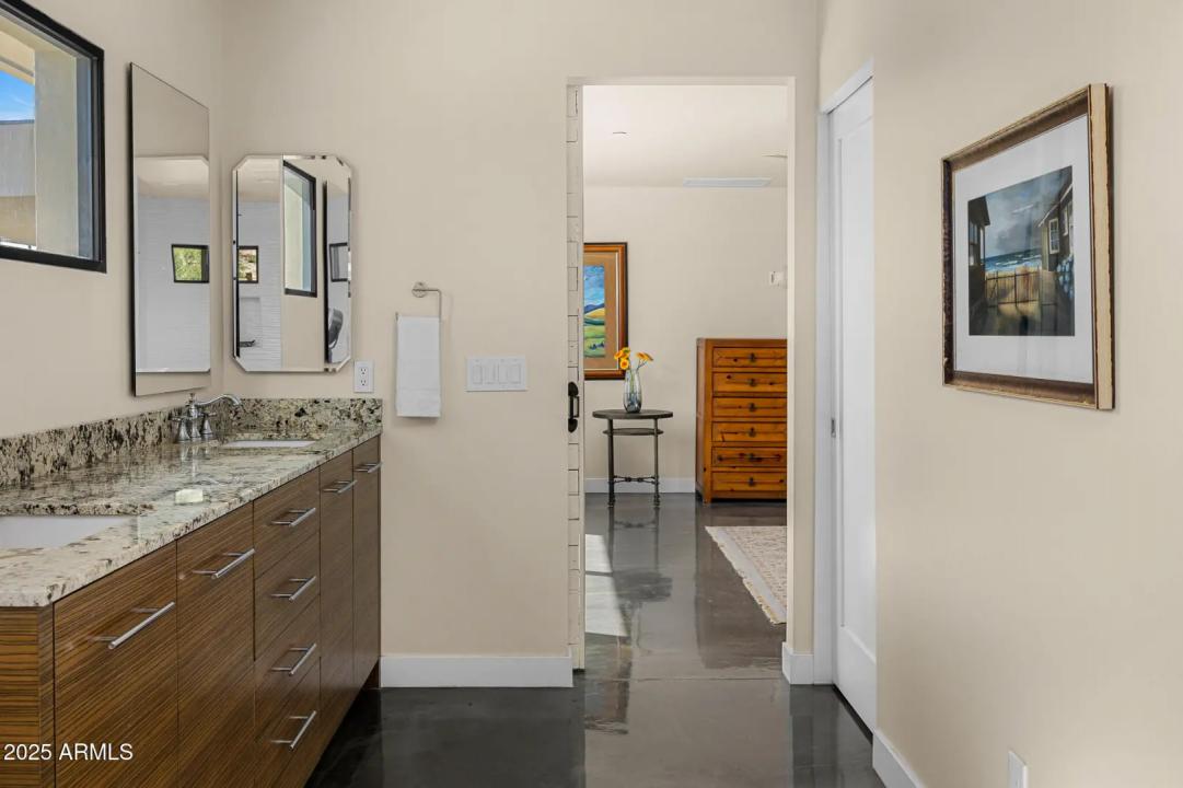 Real Estate Picture 21