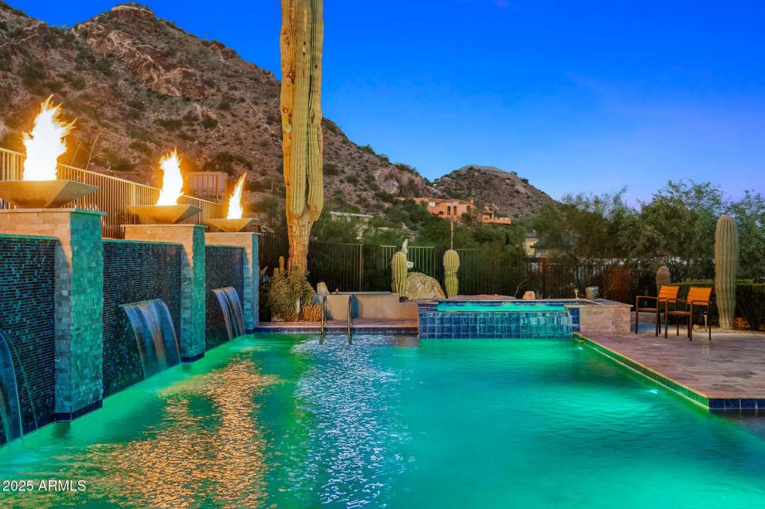 Real Estate Picture 3