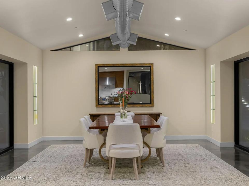 Real Estate Picture 54