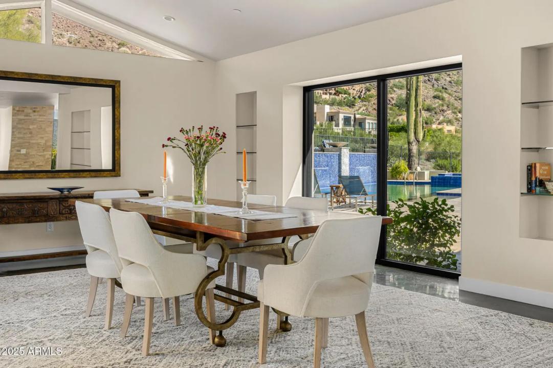 Real Estate Picture 15