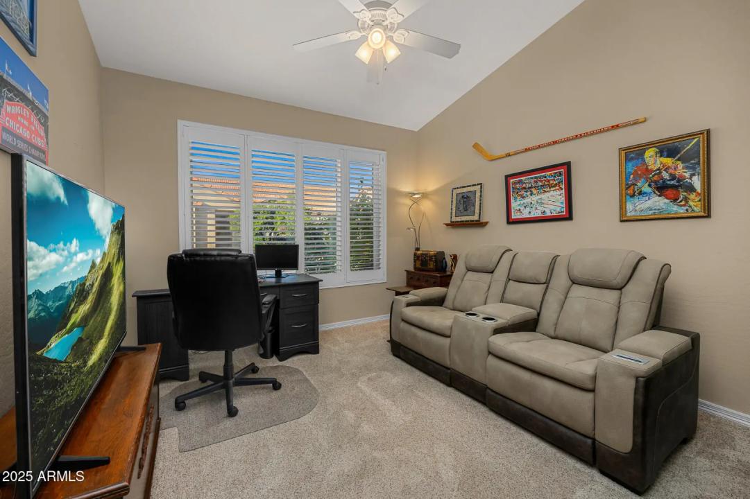 Real Estate Picture 15