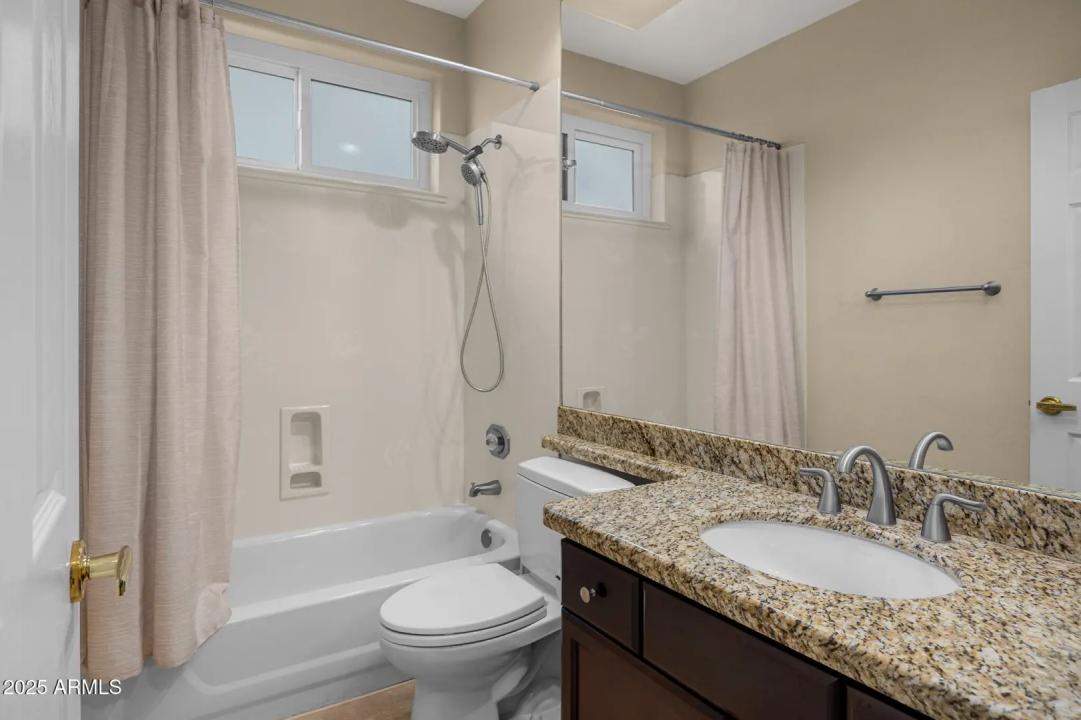 Real Estate Picture 16