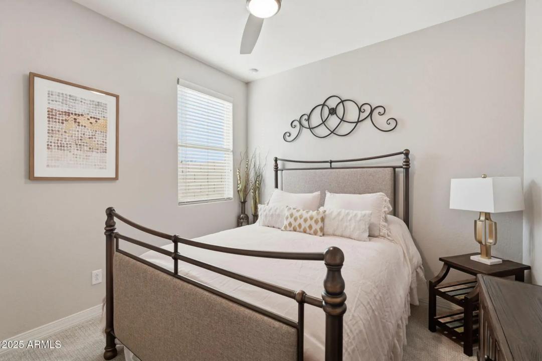 Real Estate Picture 32