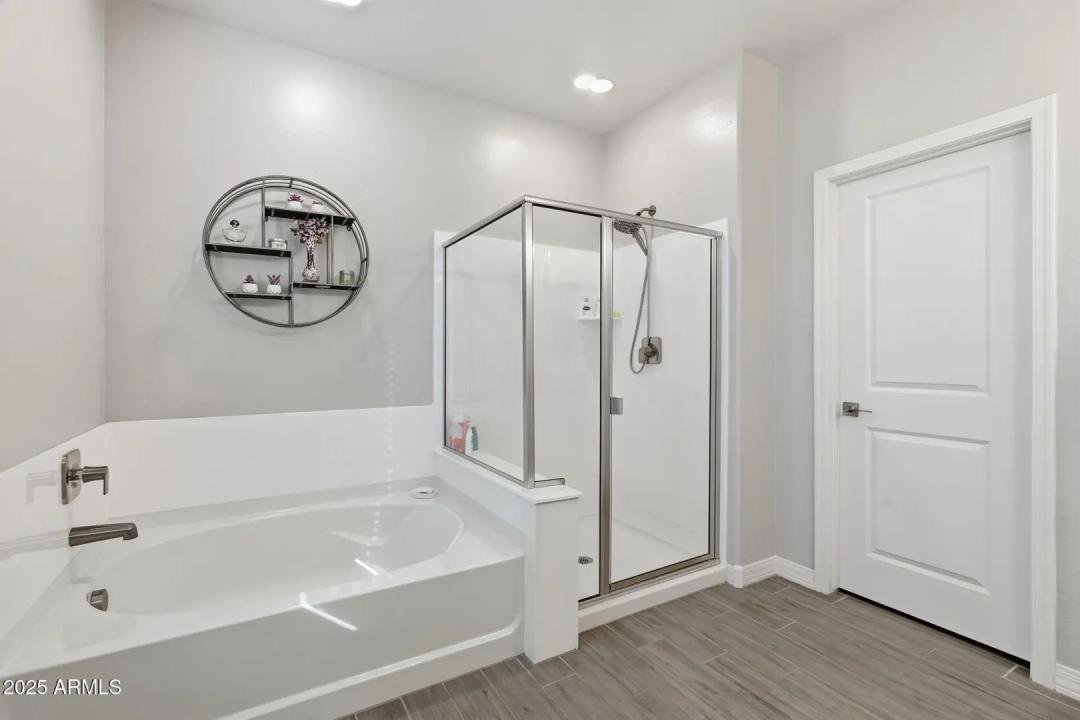 Real Estate Picture 25