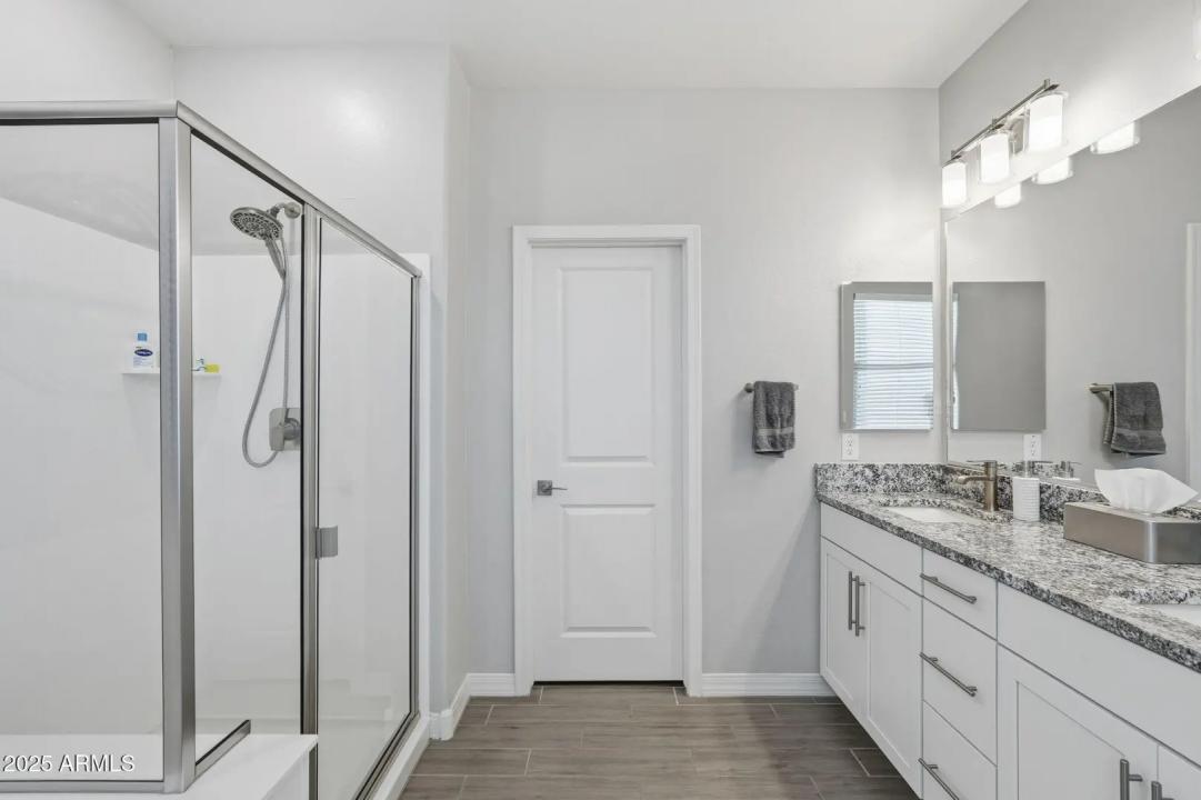 Real Estate Picture 26