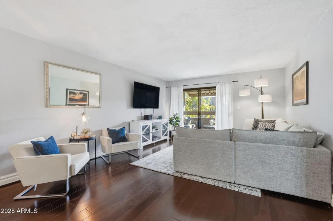 Real Estate Picture 6